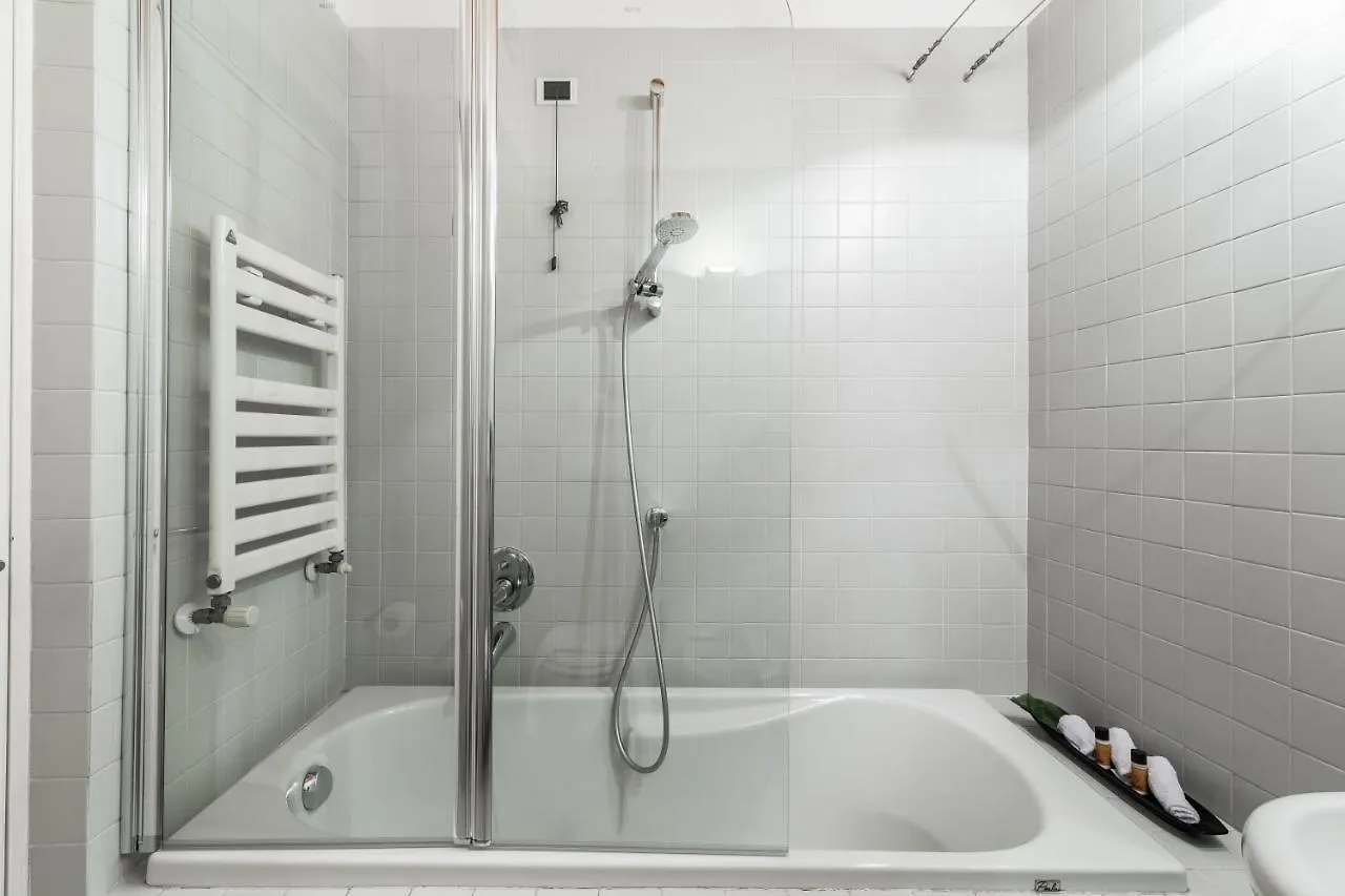A Casa Nuccia Mansarda By Holiday Solutions Apartment Como Italy